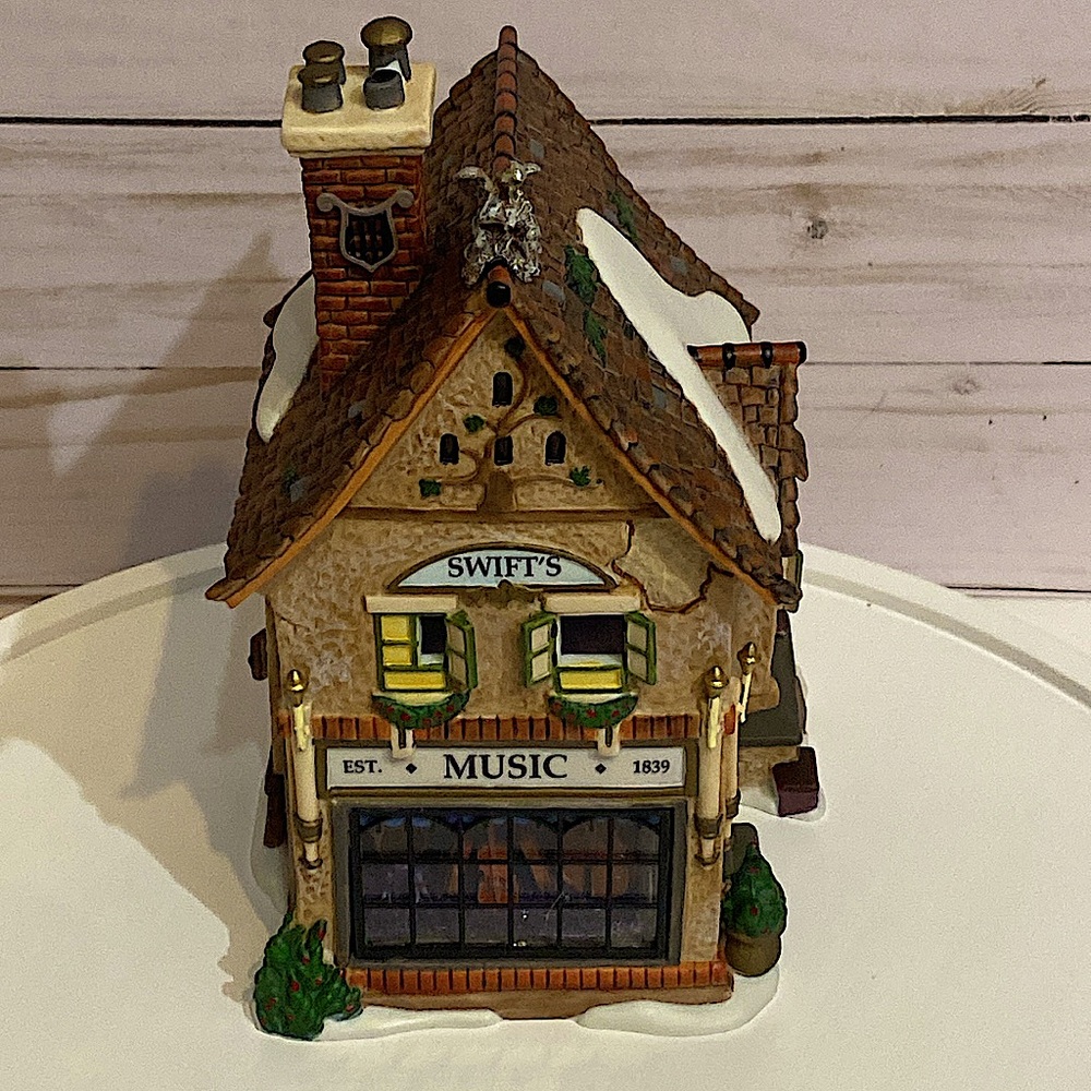 DEPARTMENT 56 - Swifts Stringed Instruments - Heritage Village - Dickens Village - Picture 9 of 12
